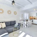 Вилла Carnela With Heated Pool