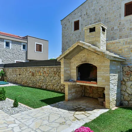 빌라 Carnela With Heated Pool *