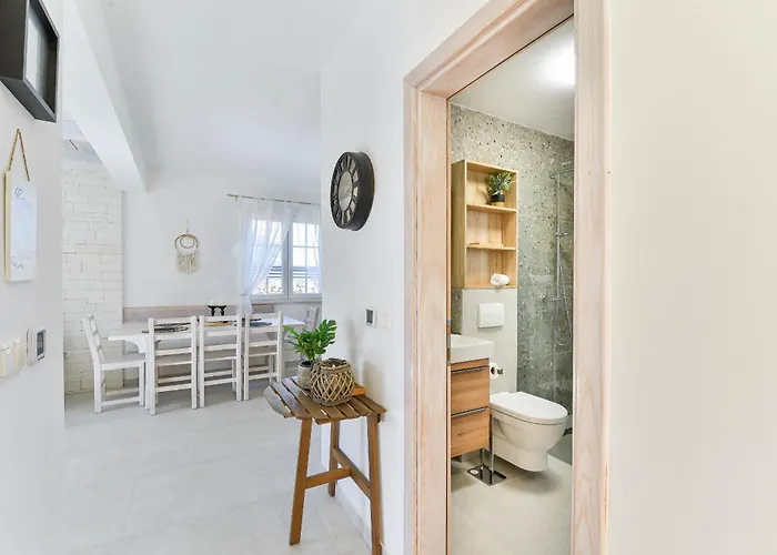 Carnela With Heated Pool *