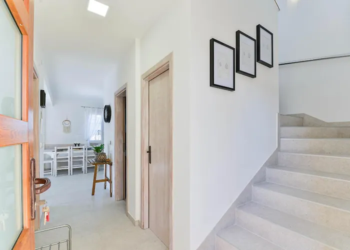 Carnela With Heated Pool *