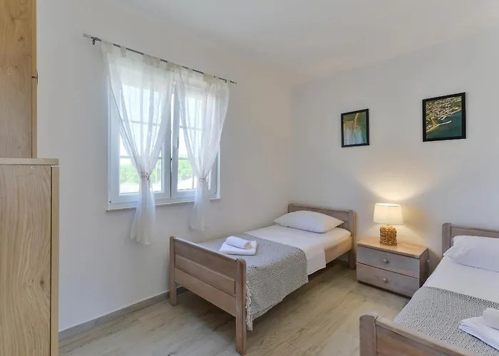 빌라 Carnela With Heated Pool