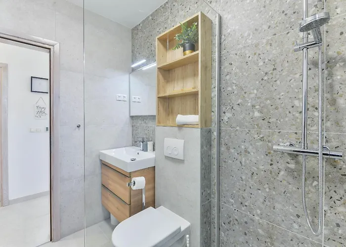 Carnela With Heated Pool